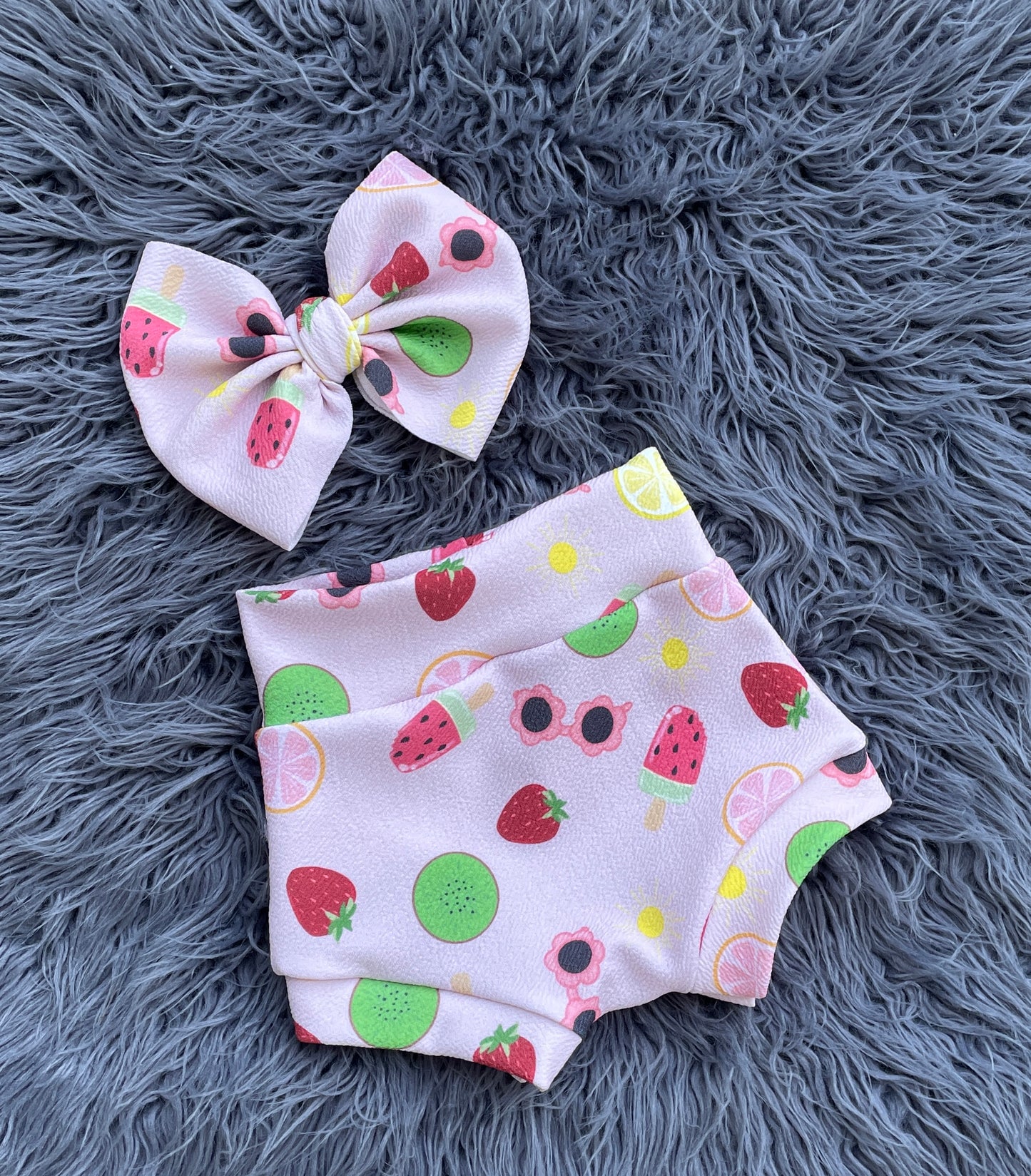 A Dash of H&H Exclusive Springtime Bummies and 6in bow set